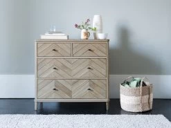 Medium Young Flapper Chest Of Drawers In Soaped Oak
