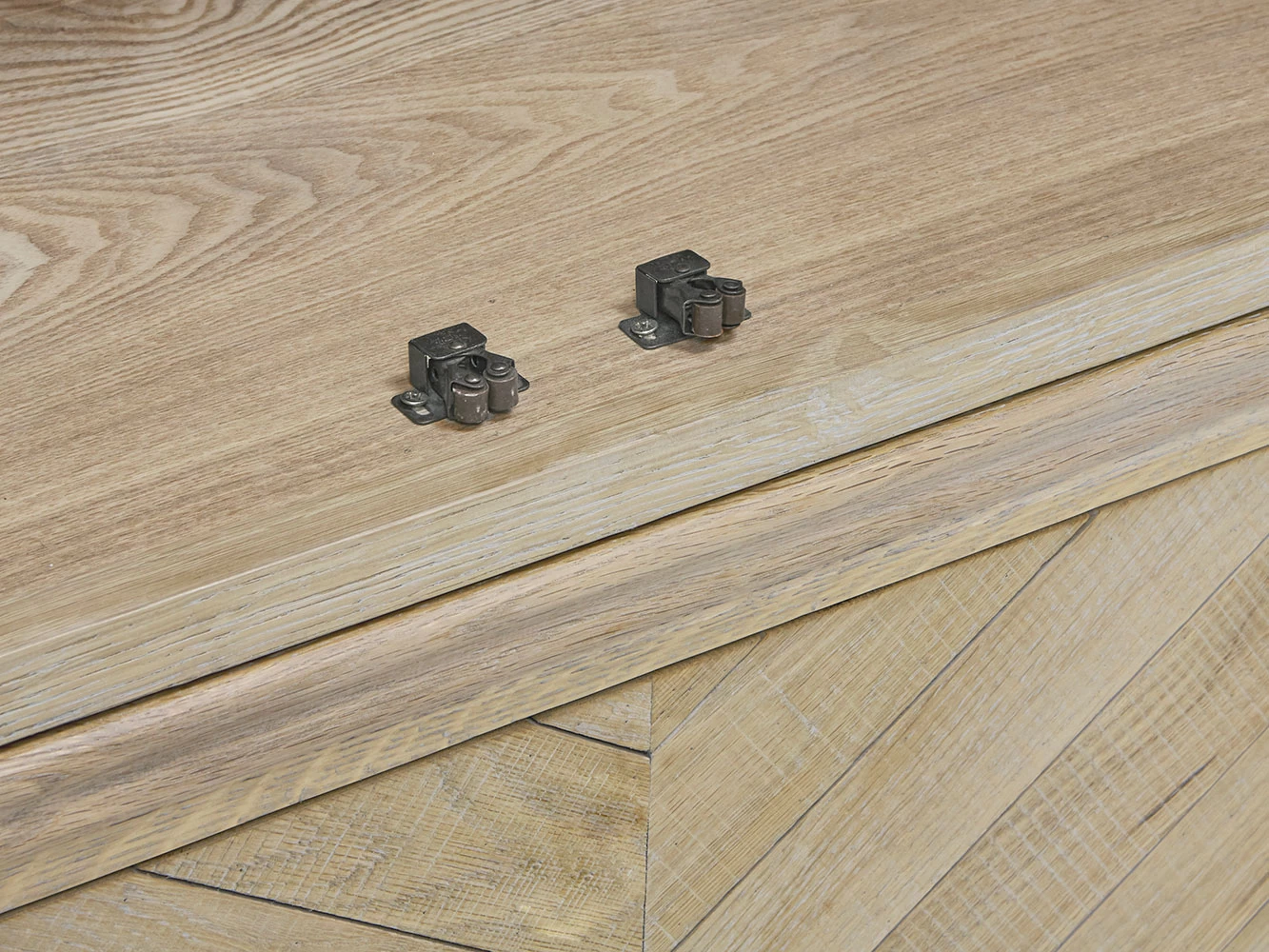 Super Flapper Wardrobe In Light Oak 11 Super Flapper Wardrobe In Light Oak - Image 11