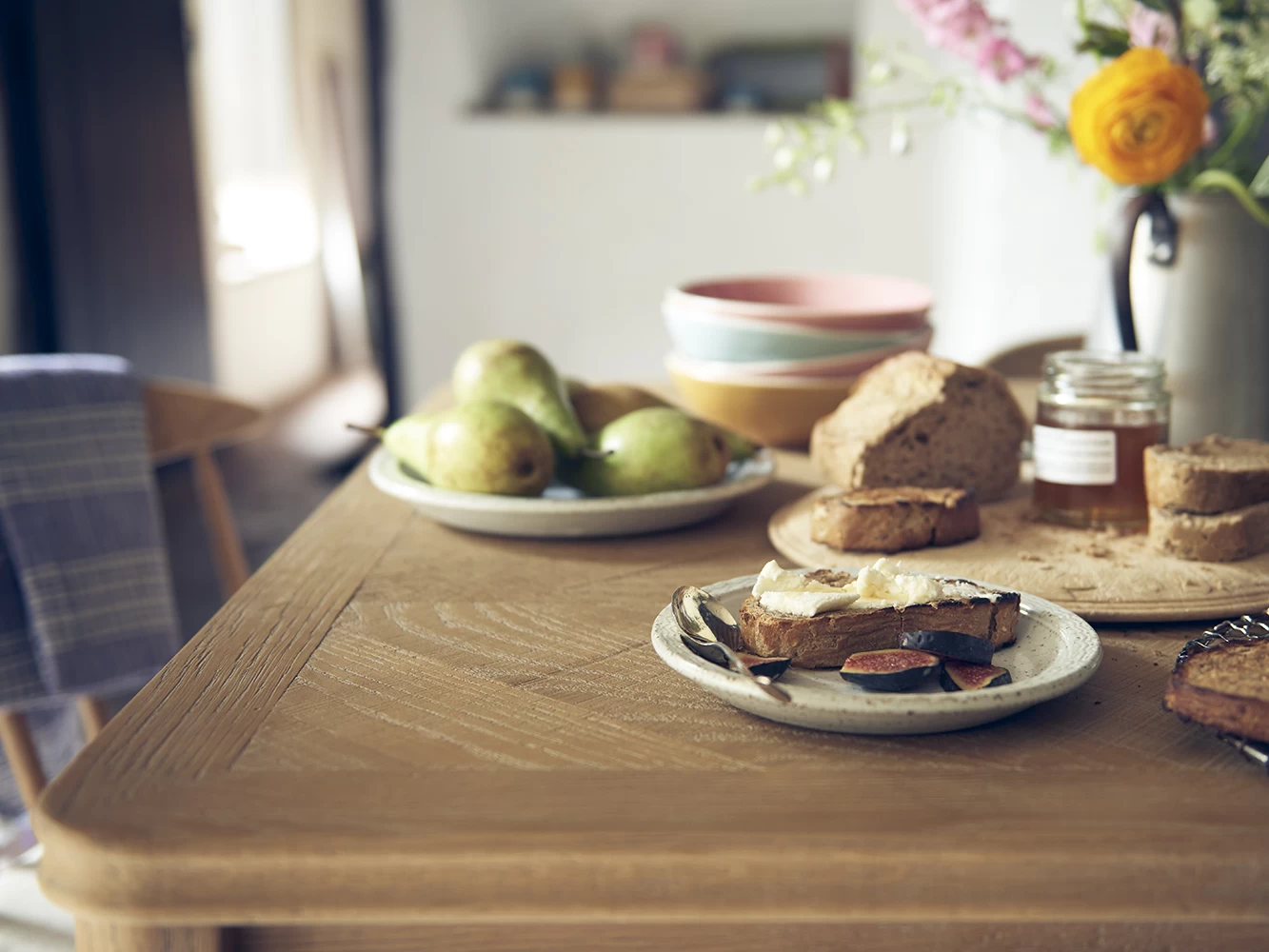 Jigsaw In Light Oak 4 Jigsaw In Light Oak - Image 4