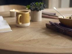 Parquet Pie In Light Oak -furniture 498455 parquet pie close detail