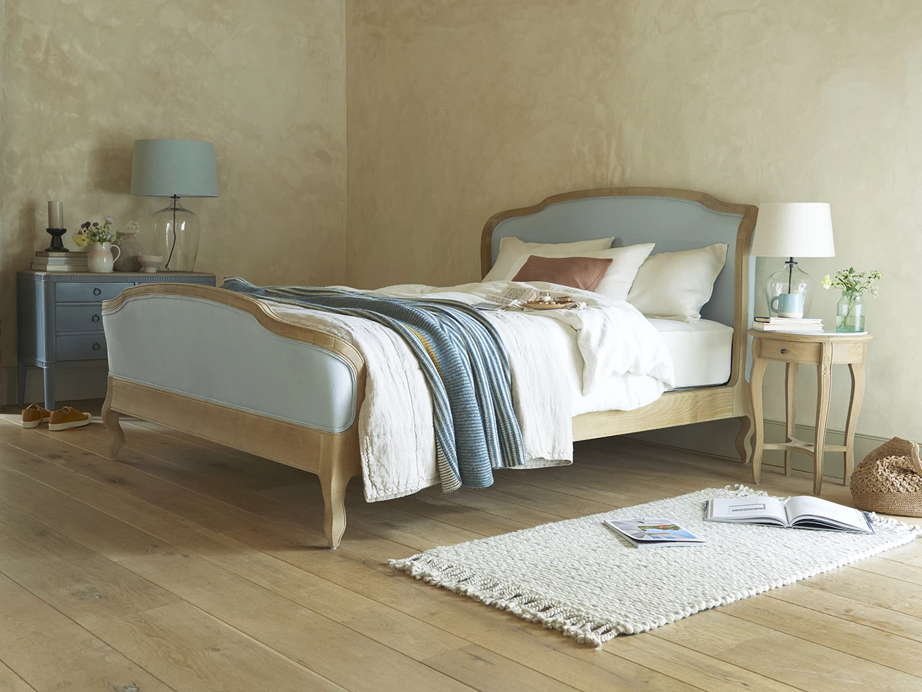 Superking Joëlle Bed In Natural Linen 7 Superking Joëlle Bed In Natural Linen - Image 7