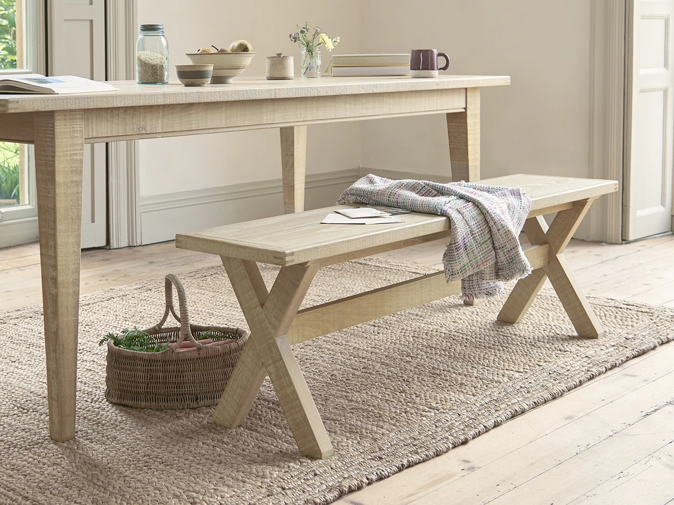 Medium Scooch In Light Oak