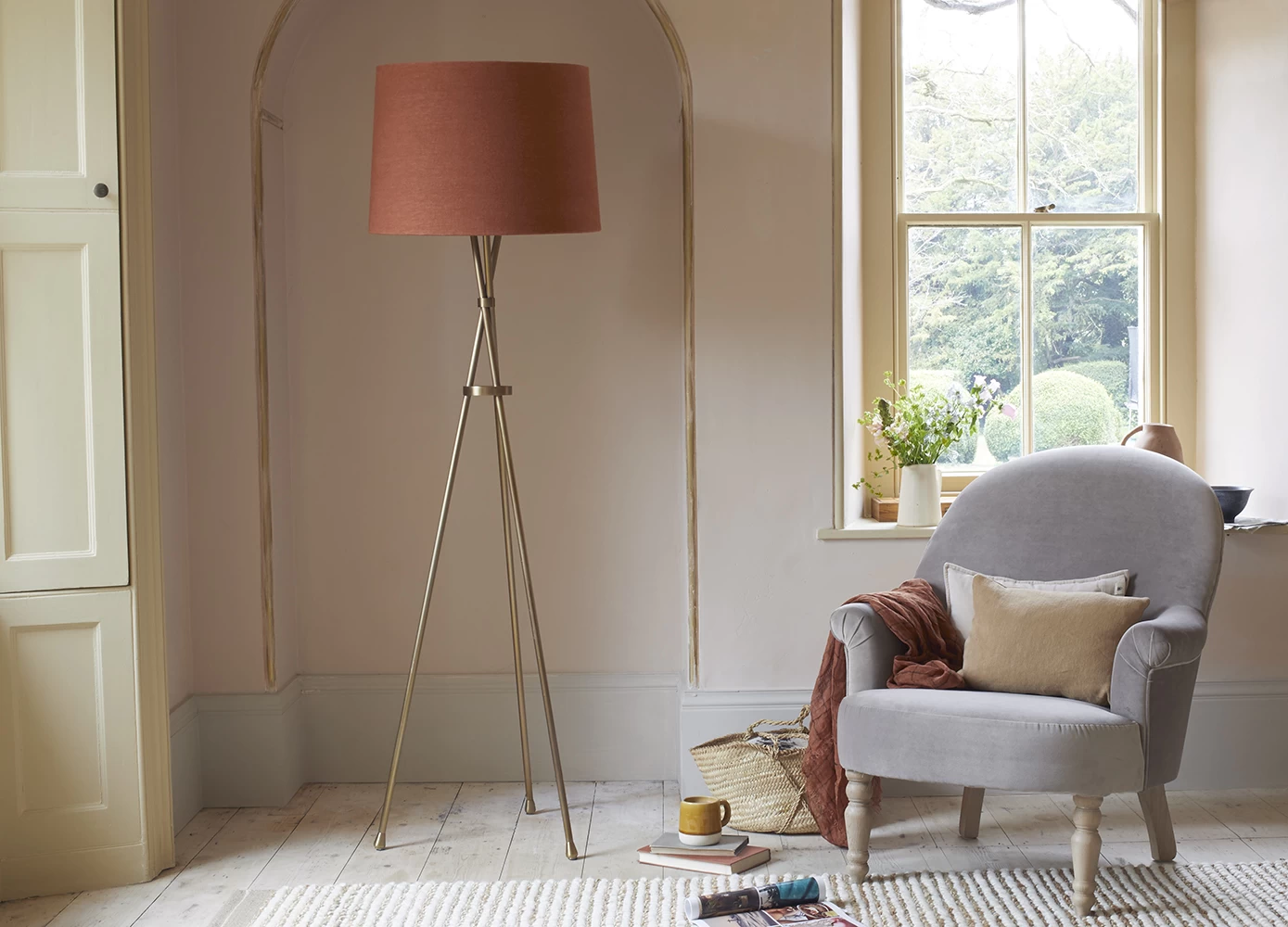 Hat Trick Floor Lamp In Brass With A Butler Sink Clever Vintage Linen Shade 4 Hat Trick Floor Lamp In Brass With A Butler Sink Clever Vintage Linen Shade - Image 4