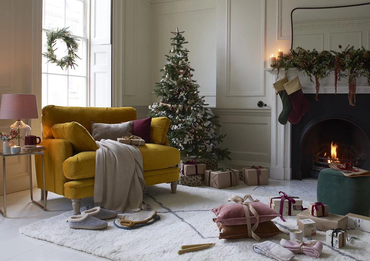 Squisharoo Love Seat In Thatch House Fabric 2 Squisharoo Love Seat In Thatch House Fabric - Image 2