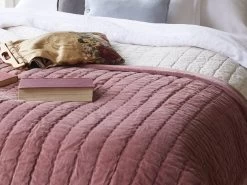 Easy Squish Velvet Quilt In Dusty Pink Velvet -furniture 538497 easy squish quilt in dusty pink velvet close detail