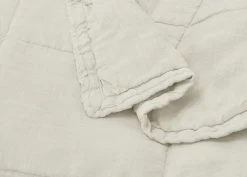 Lazy Quilt In Vintage Stone -furniture 538559 lazy quilt throw in vintage stone close