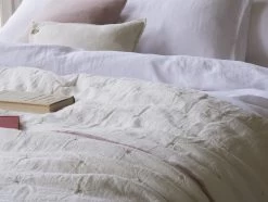 Dotty Quilt In Pottery Pink -furniture 538609 dotty quilt in pottery pink close