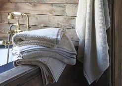 Easy Soak Bath Towel In Sage -furniture 542605 large towels 11495 cropped